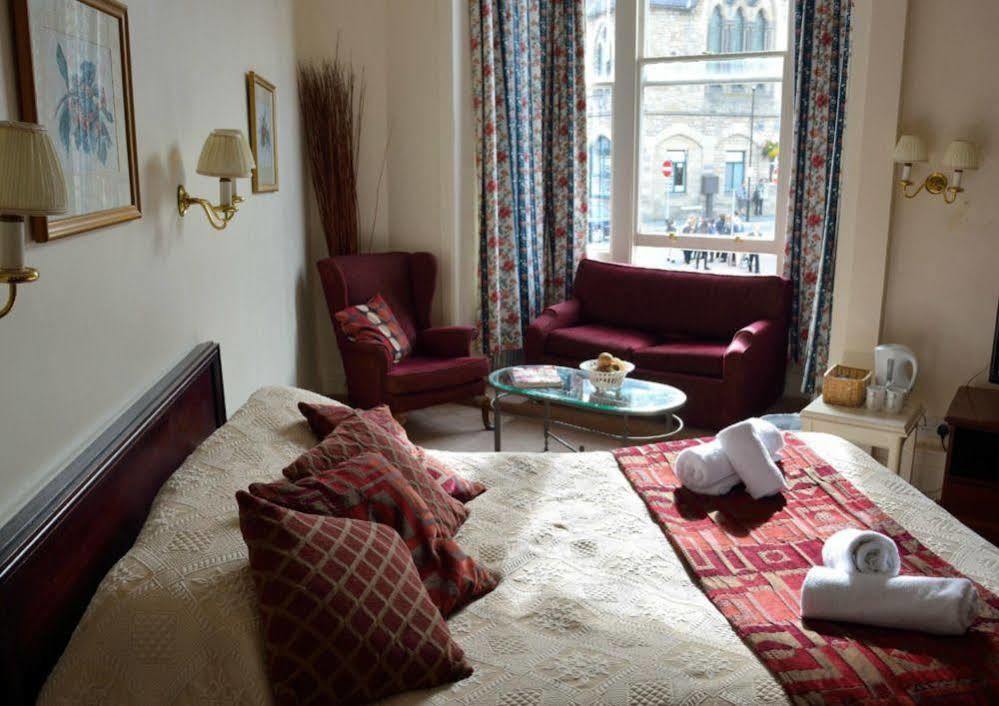 The Royal Hotel ランゴレン エクステリア 写真