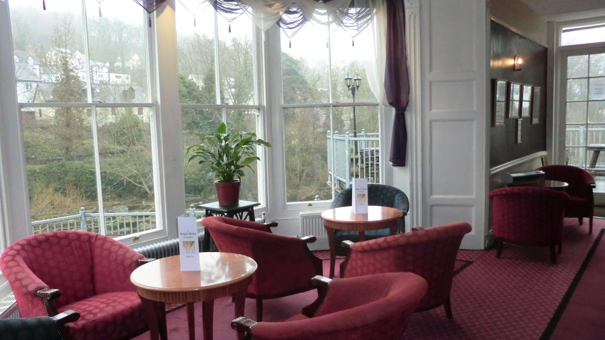 The Royal Hotel ランゴレン エクステリア 写真