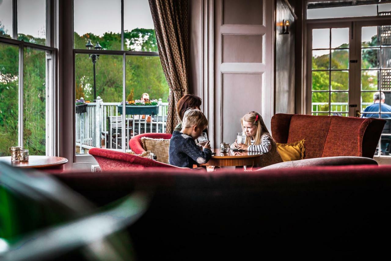 The Royal Hotel ランゴレン エクステリア 写真